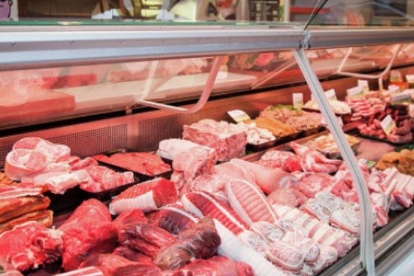 El Gobierno y supermercados acordaron congelar los precios de la carne hasta el lunes