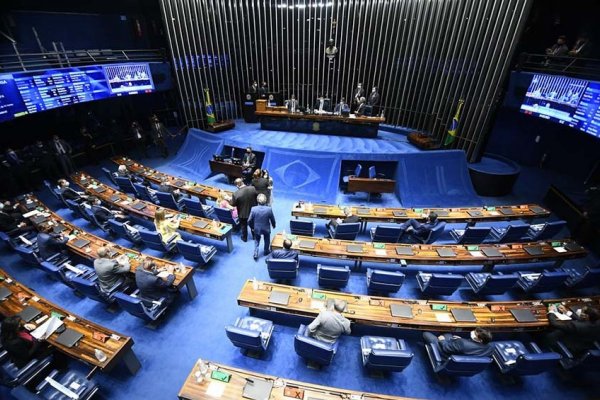 Senado canceló sesiones y la agenda económica de Bolsonaro se frenó tras su discurso golpista