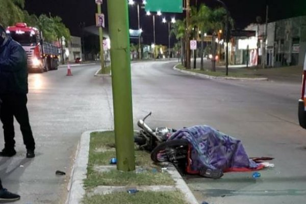 Corrientes: Murió un motomandado en siniestro vial