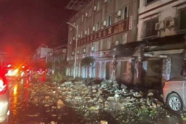 China: Al menos tres muertos tras un terremoto de magnitud 6,0