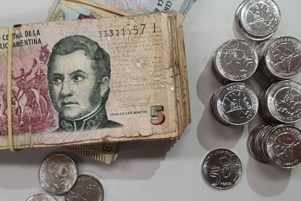 El Banco Central extendió el plazo para canjear los billetes de $5