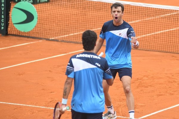 Argentina la ganó el dobles a Bielorrusia y tomó ventaja en la serie