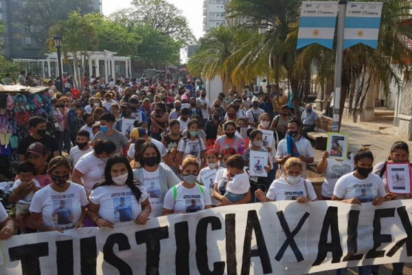 Multitudinaria marcha para pedir justicia por el asesinato de Alexis Ramírez