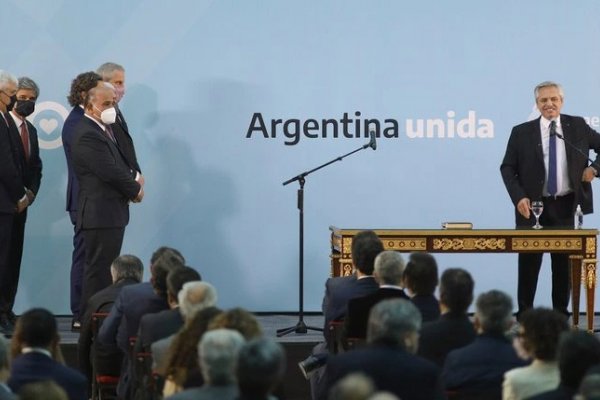 El presidente Alberto Fernández tomó juramento a los nuevos ministros