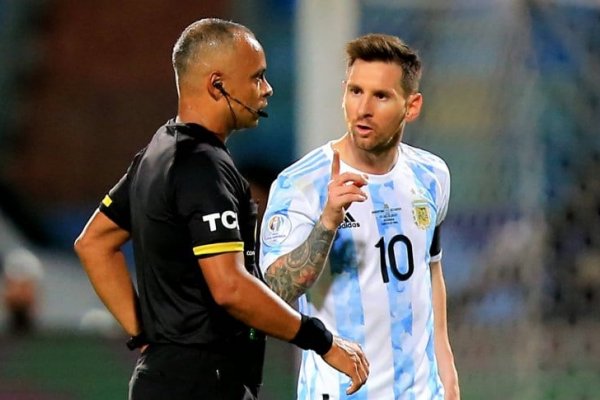 La Selección Argentina ya tiene árbitros para las próximas tres fechas de Eliminatorias