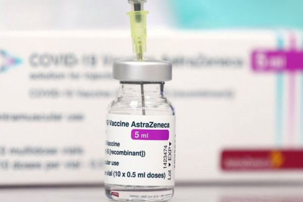 Arriban al país más de 800.000 dosis de AstraZeneca donadas por el Gobierno español