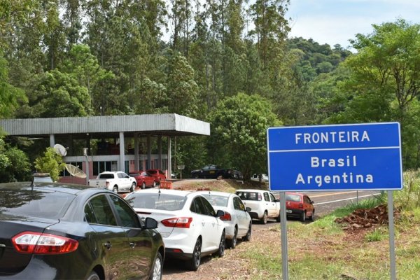 En las próximas horas habilitarán fronteras terrestres para los vacunados