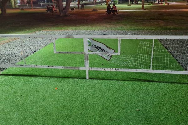 Rompieron las redes de las canchas de fútbol-tenis en el Cambá Cuá