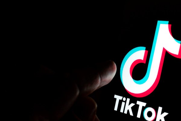 Corrientes: Encontraron a dos nenas en la calle de madrugada cumpliendo un reto de TikTok