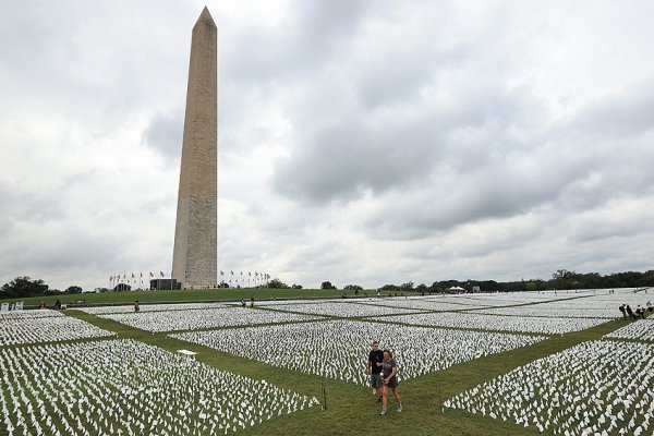 Estados Unidos superó los 700.000 muertos por coronavirus