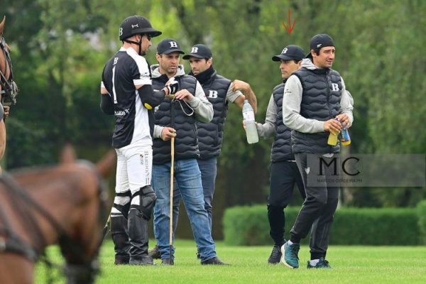 Kinesiólogo recibido en la UNNE rehabilita a jugadores de la elite del polo argentino