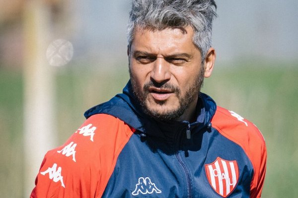 Gustavo Munúa asumió como entrenador de Unión