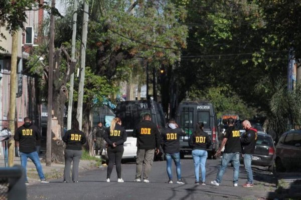 Caseros: Murieron el hombre atrincherado y el rehén