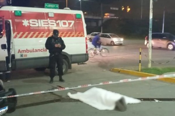Nuevo crimen en Rosario: acribillaron a un joven y se investigan los motivos del ataque