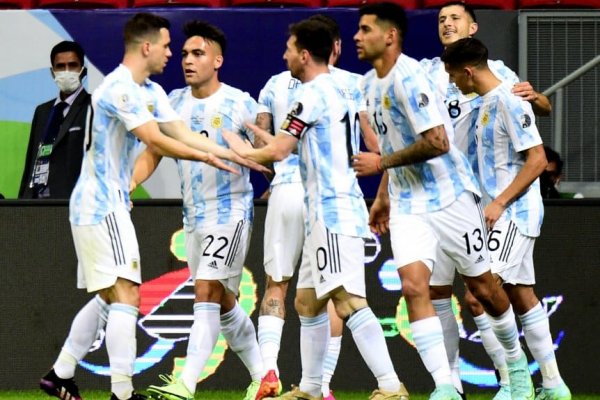 La formación de la Selección Argentina vs. Uruguay, por las Eliminatorias
