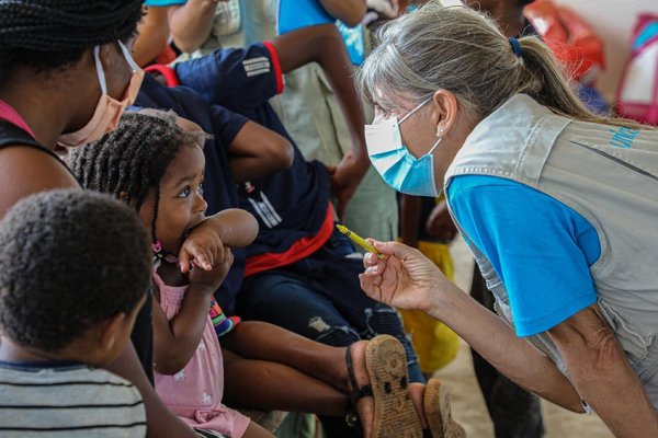 En 2021, unos 19.000 niños migrantes cruzaron la peligrosa selva del Darién rumbo a EEUU