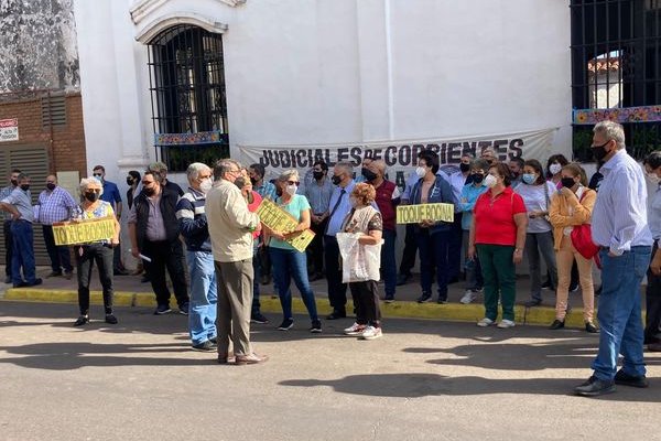 Sube la tensión entre judiciales, STJ y el Ejecutivo provincial