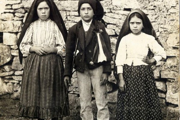 La última aparición de la Virgen de Fátima a los tres pastorcitos