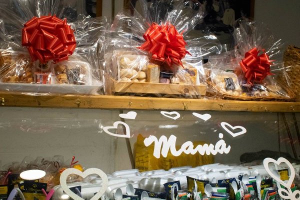 Los desayunos y postres lideran la oferta más económica para mamá