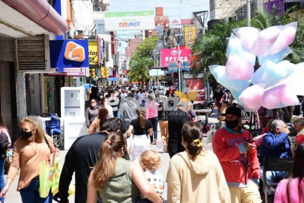 Peatonal Junín: Furor para comprar por el Día de la Madre