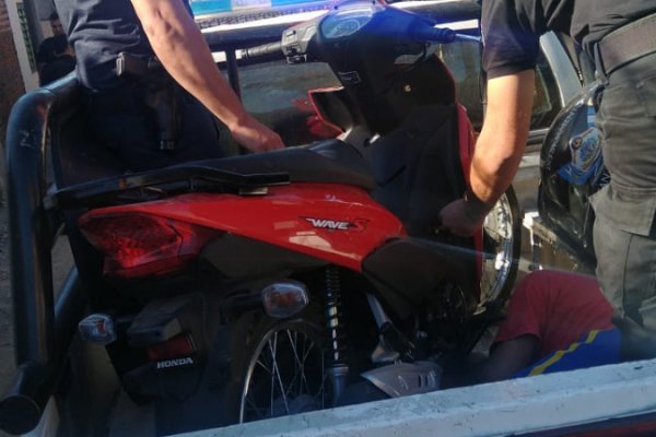 Salió de la Comisaría y robó una moto