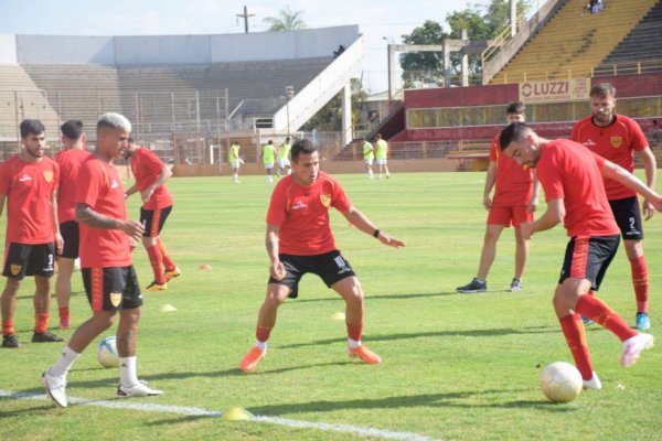 Boca Unidos prueba el equipo con cambios