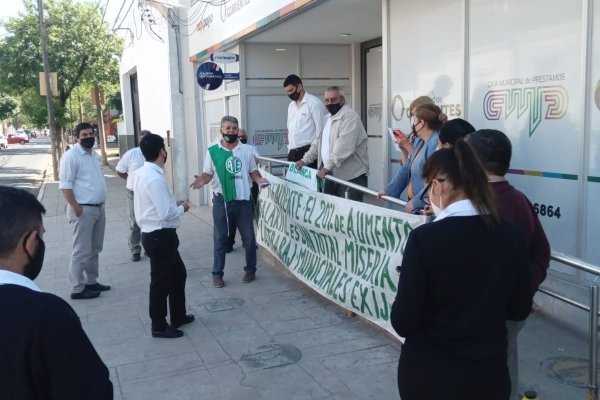 Paro con alto acatamiento en la Caja Municipal de Corrientes