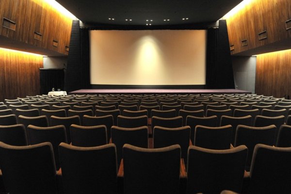 La Justicia frenó el bono de $5000 a los jóvenes para cines, teatros y shows