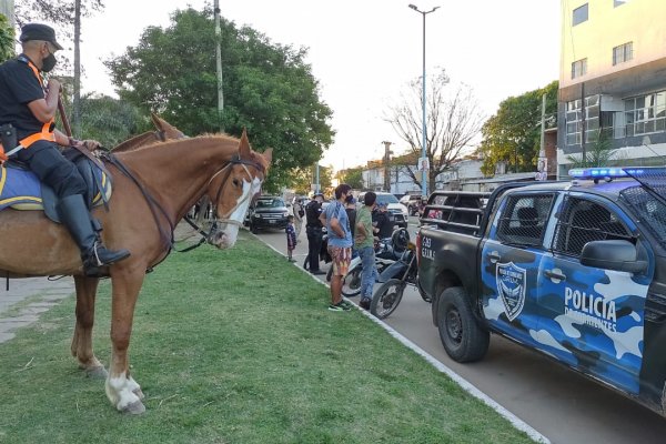 Más de 100 efectivos realizan un megaoperativo policial en Capital