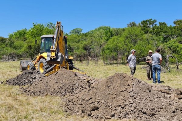 Santa Fe: comenzaron excavaciones en busca de restos de desaparecidos en campo militar