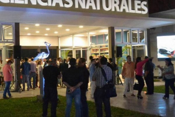 Esta noche, el arte al pie de los museos