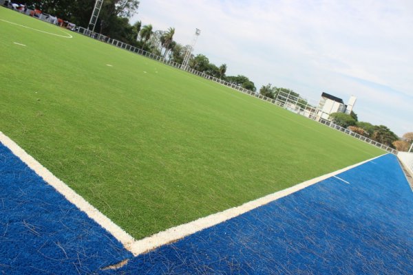 Hockey: El Gobierno de la Provincia inauguró una nueva cancha de césped sintético en Ituzaingó