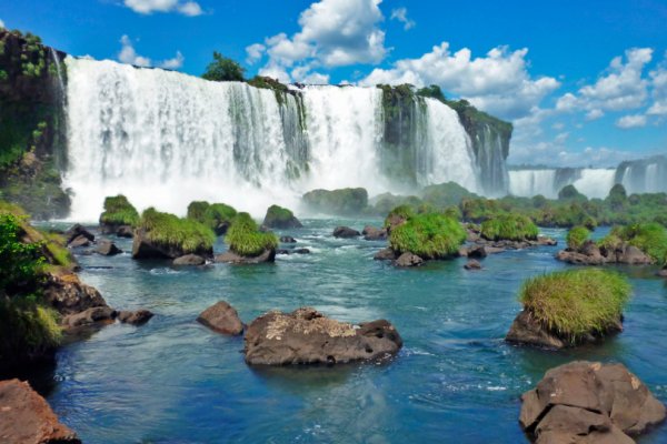 Correntino grave tras caer y golpearse con una piedra en Iguazú