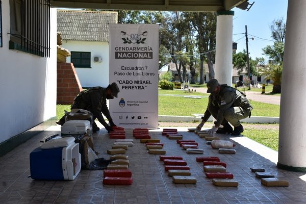 Fue detenido al querer retirar droga que enviaron desde Corrientes