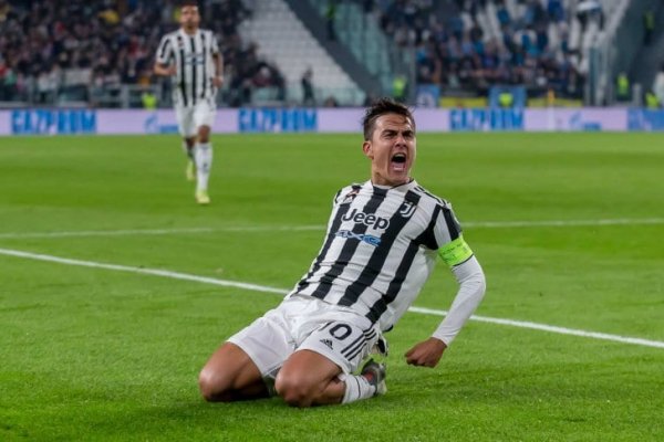 Con un doblete de Dybala ganó Juventus y está en octavos