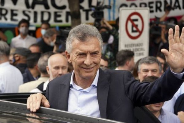 Macri no respondió preguntas y presentó un escrito