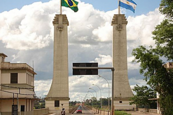 Llamarán a licitación para reparar el puente internacional de Paso de los Libres