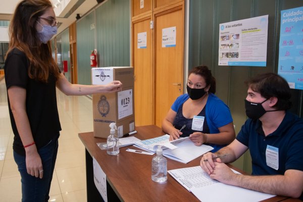 El domingo podrán votar quienes no lo hicieron en las PASO