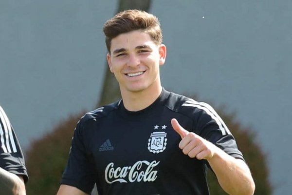 Estudios para Julián Álvarez: alerta en la Selección Argentina y River