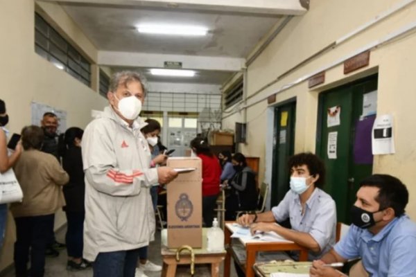 Votó el candidato a diputado nacional Jorge Antonio Romero