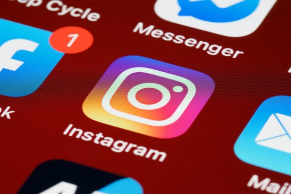 Instagram pedirá que te grabes la cara para mostrar que sos una persona real