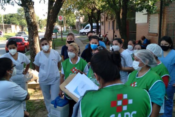 Aplican tercera dosis para personal sanitario en Goya