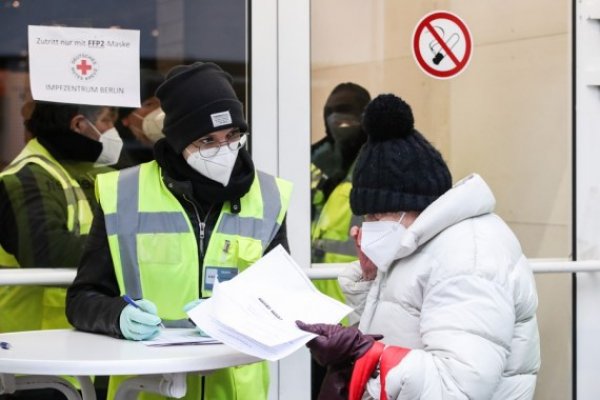 Un estado de Alemania impone toques de queda para no vacunados