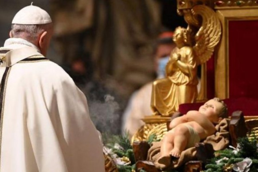 La belleza de la Navidad no es superficial ni evasiva, dijo el Papa
