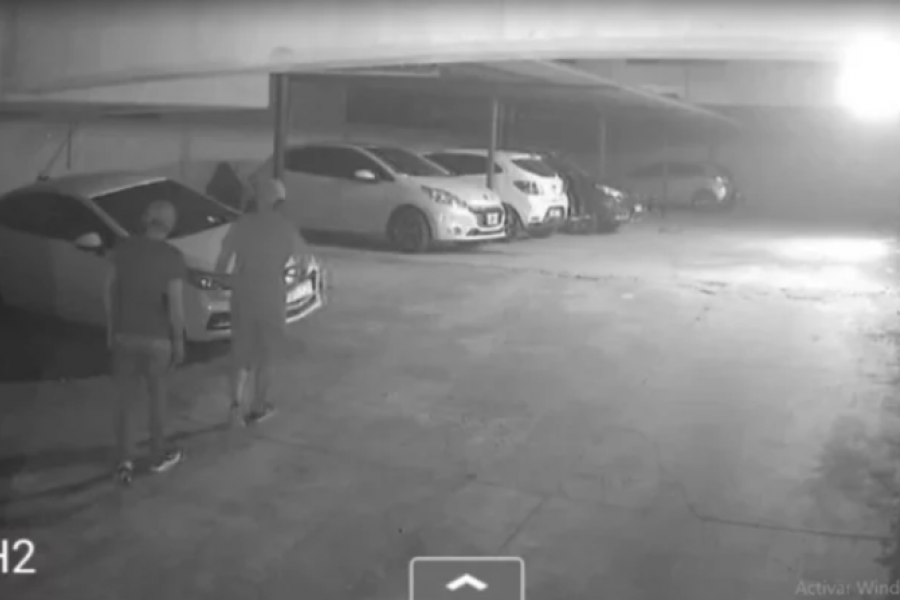 Intentaron robar un auto en Corrientes: Tenían la llave del edificio