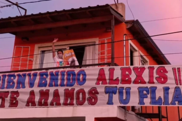 Gran recibimiento para un niño correntino que superó la leucemia