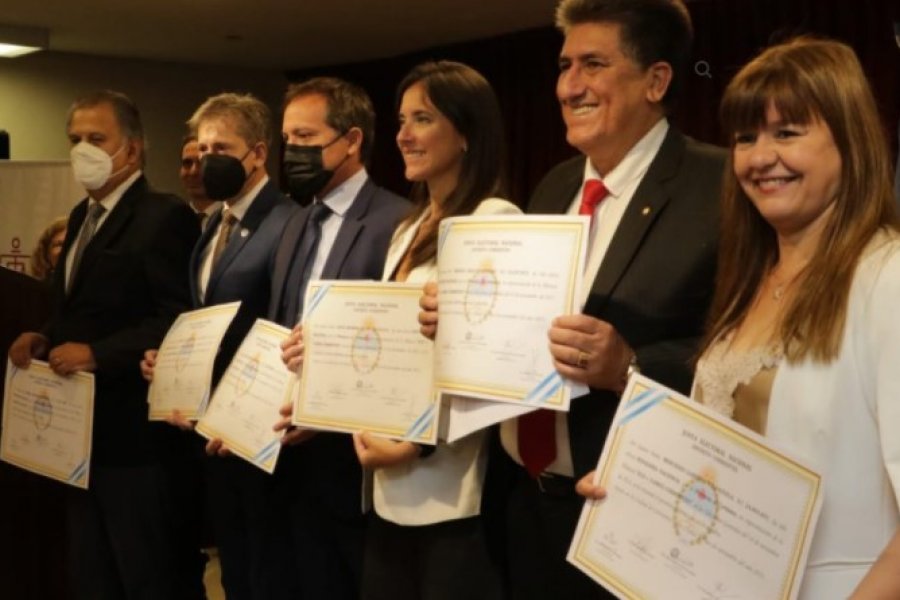 Recibieron sus diplomas los legisladores correntinos que ocuparán un lugar en el Congreso
