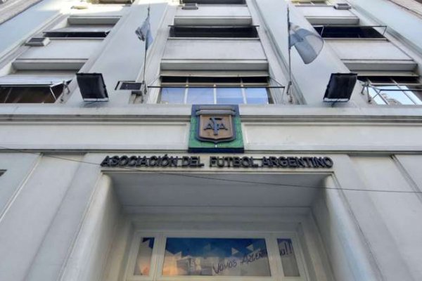 El histórico edificio de la AFA llevará el nombre de Maradona