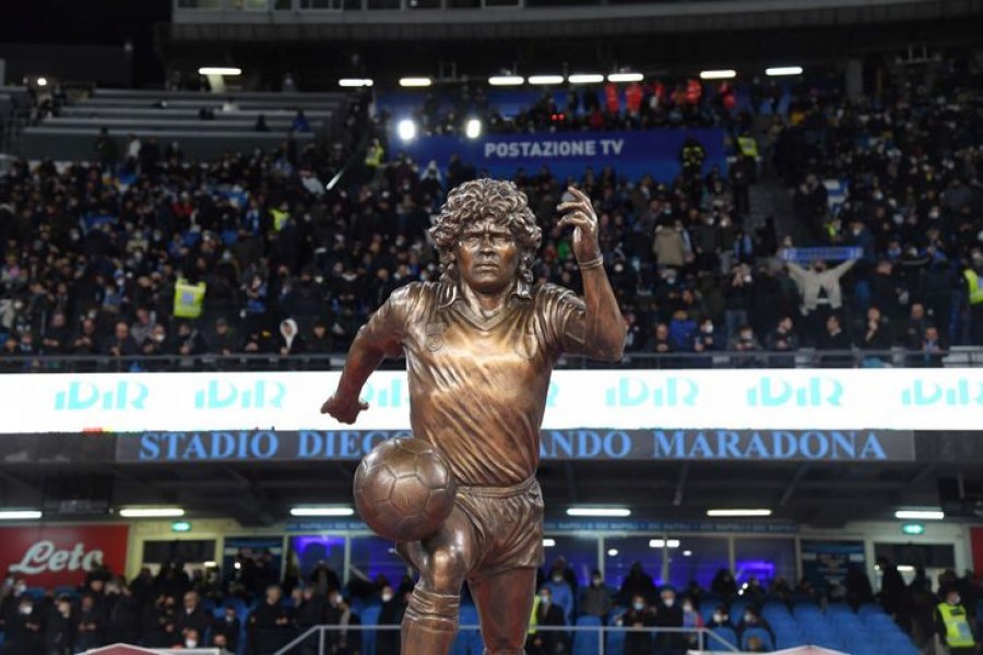 Emotivo homenaje de Napoli a Diego Maradona
