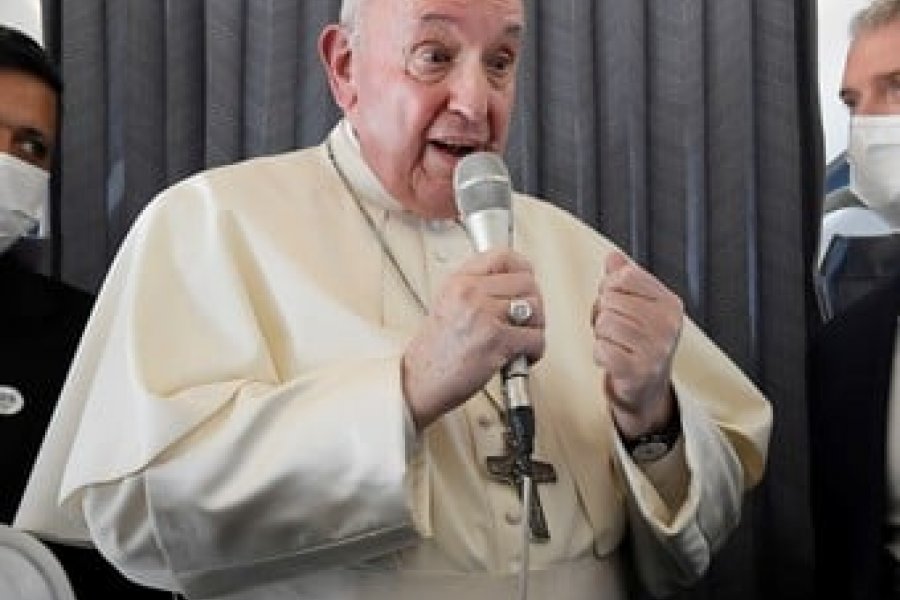En defensa de un arzobispo, Francisco dijo que soberbia y odio son peores que los "pecados de la carne"